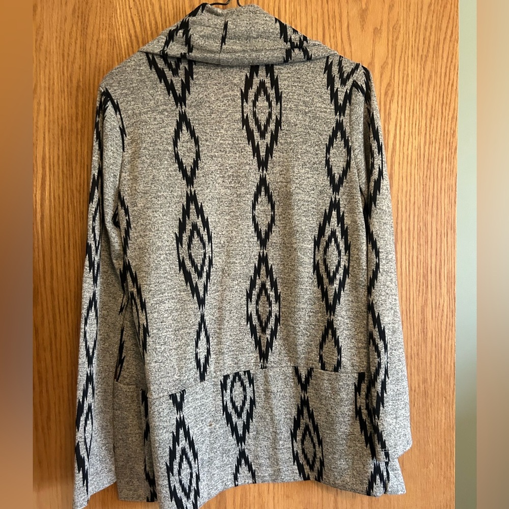Women's Gray Patterned Open-Front Sweater Cardigan - Picture 3 of 3